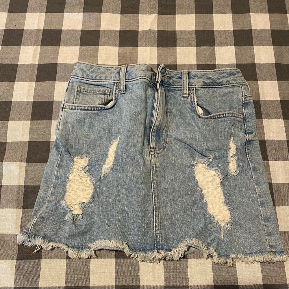 Forever 21 Distressed Jean Mini Skirt Size 25